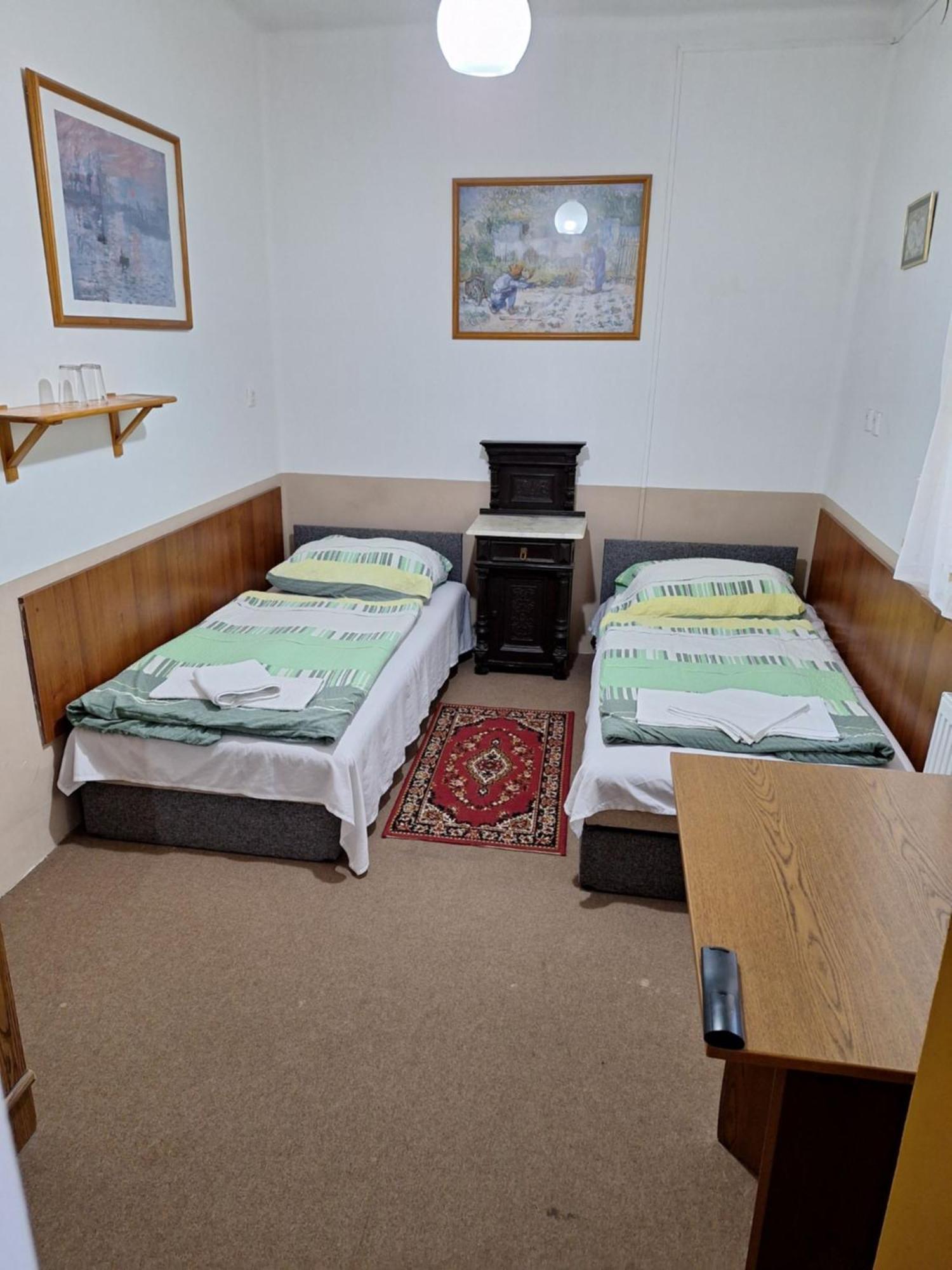 Bed and Breakfast Fenyo Panzio Mezőkövesd Exterior foto